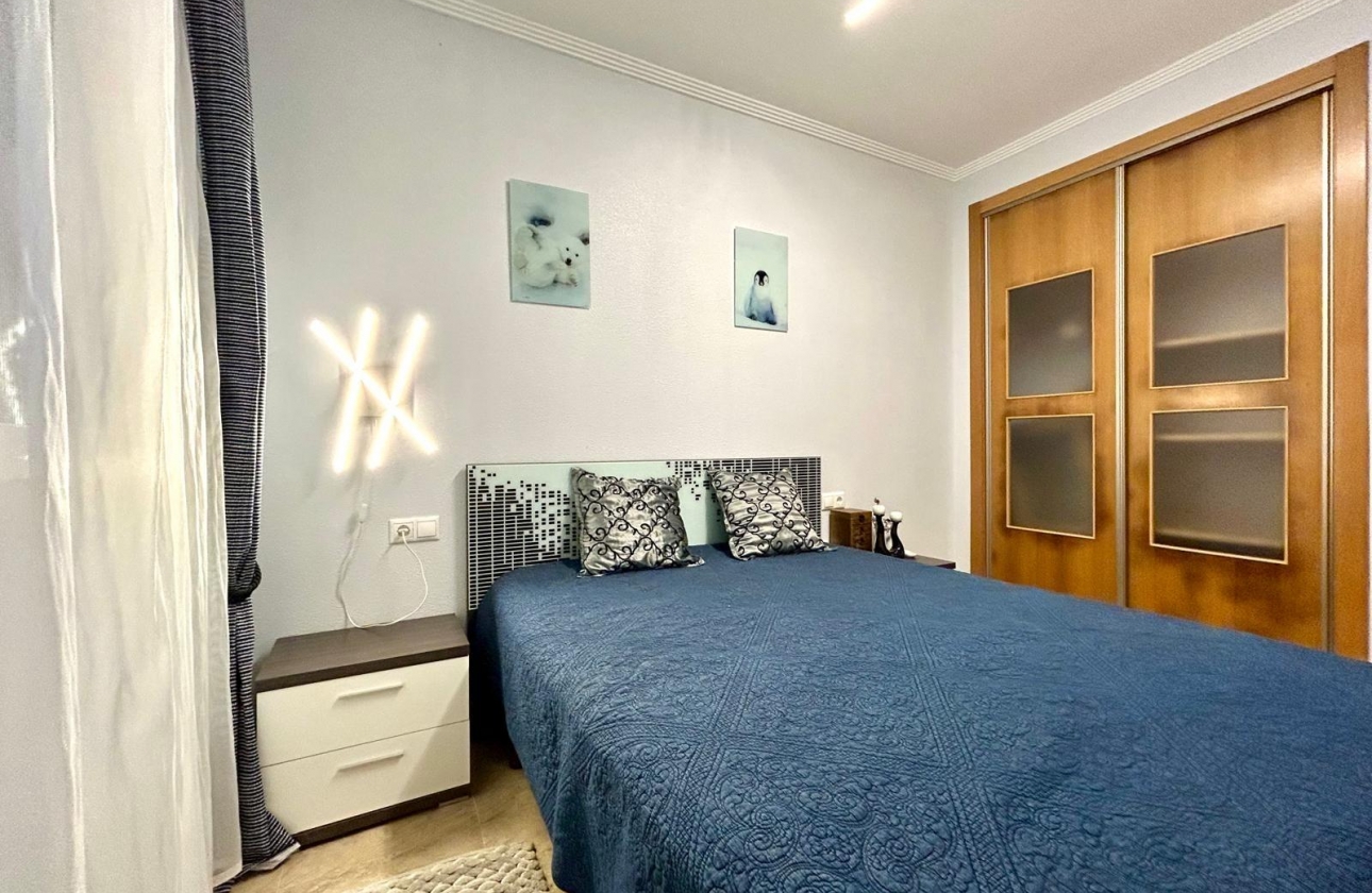 Resale - Apartment - Orihuela Costa - Altos de Campoamor