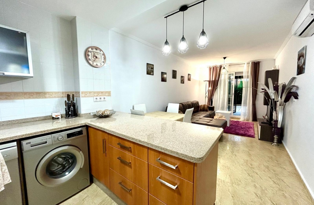 Resale - Apartment - Orihuela Costa - Altos de Campoamor