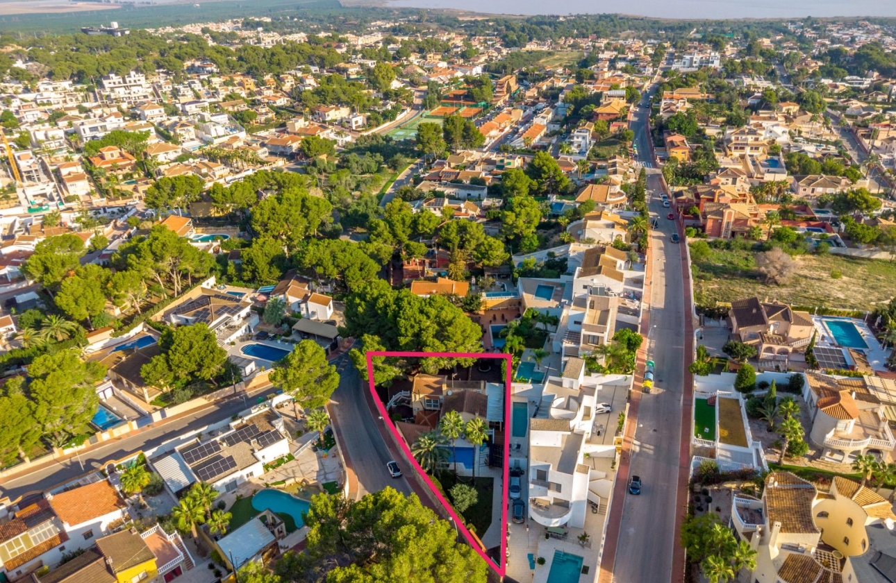 Wiederverkauf - Villa - Torrevieja - Los balcones