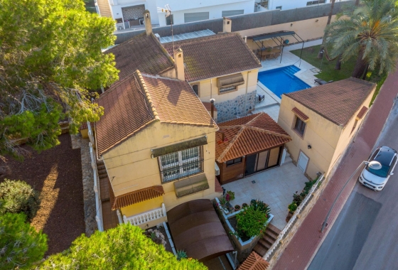 Wiederverkauf - Villa - Torrevieja - Los balcones