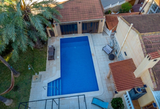Wiederverkauf - Villa - Torrevieja - Los balcones