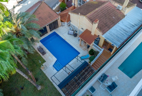 Wiederverkauf - Villa - Torrevieja - Los balcones