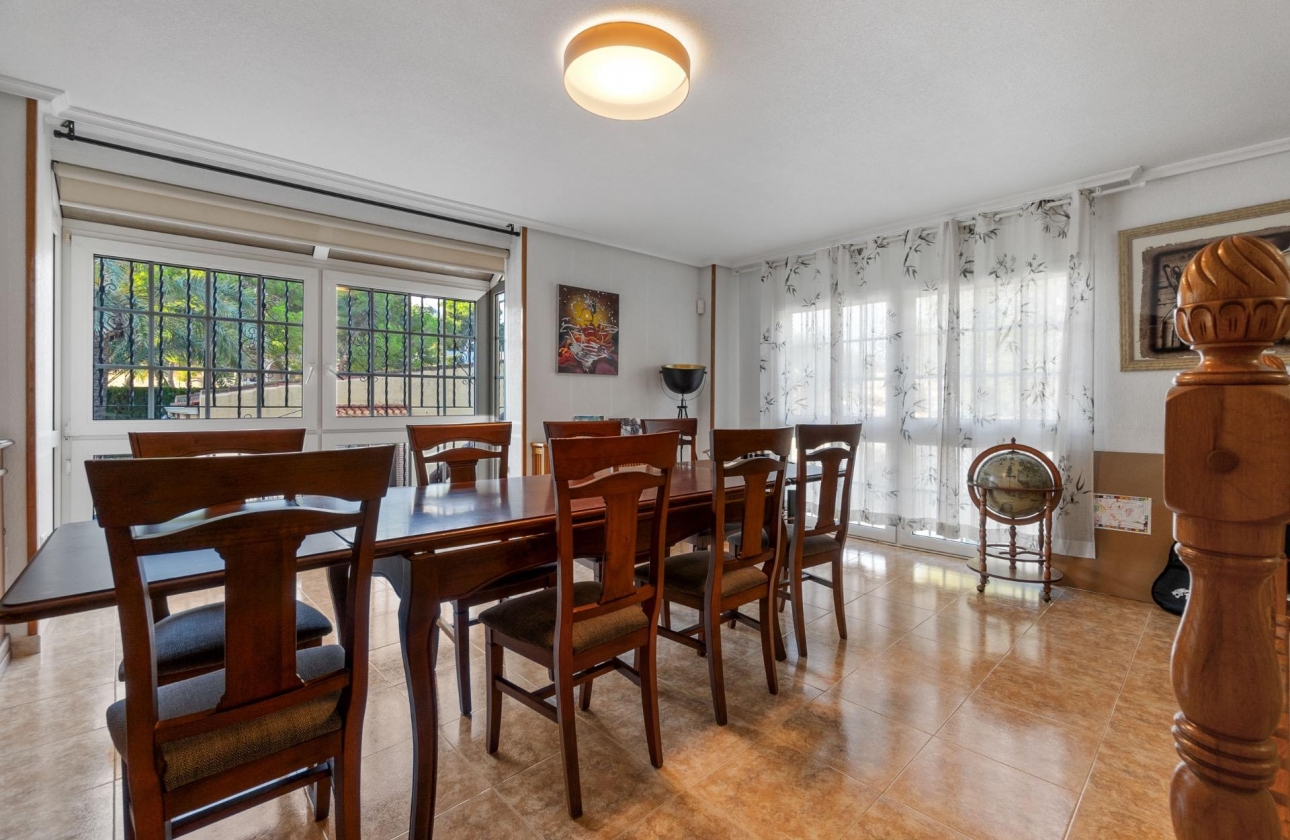 Wiederverkauf - Villa - Torrevieja - Los balcones