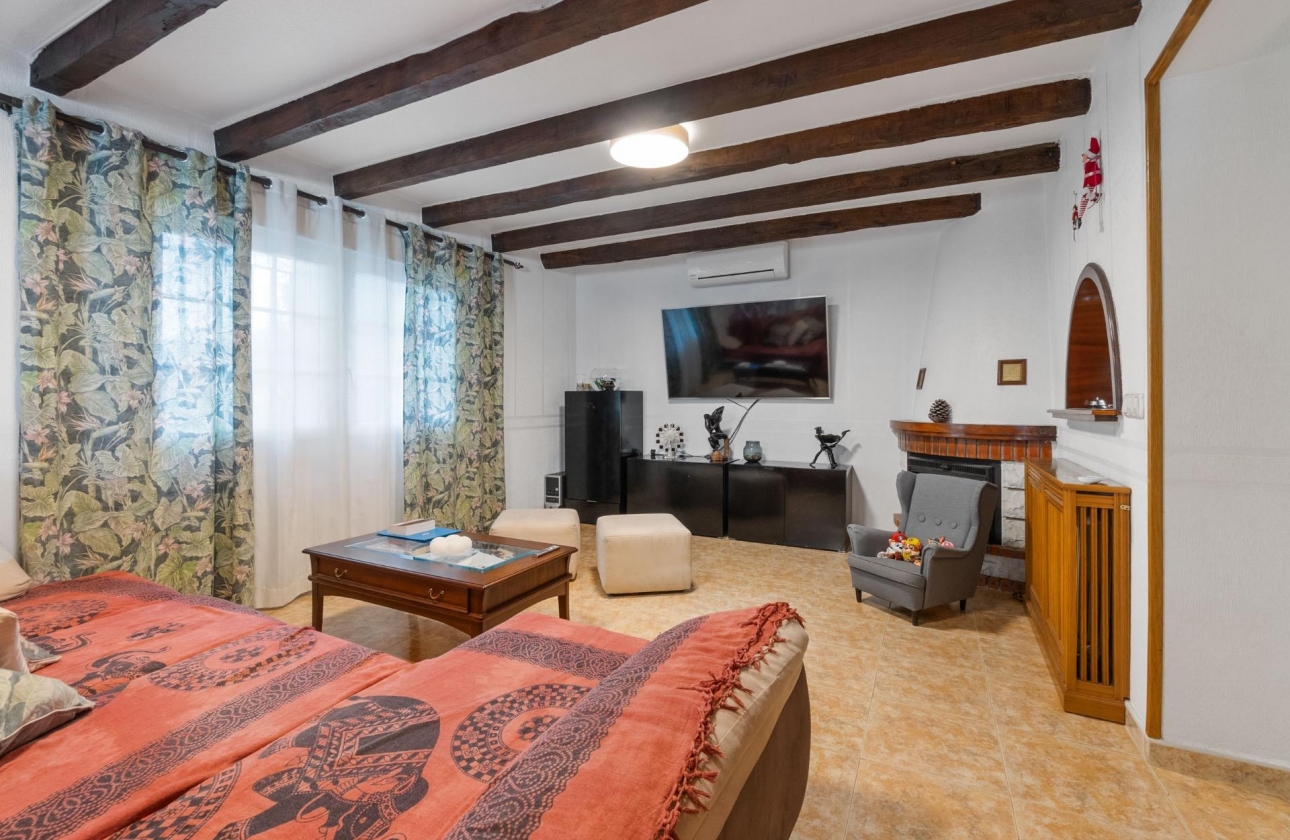 Wiederverkauf - Villa - Torrevieja - Los balcones