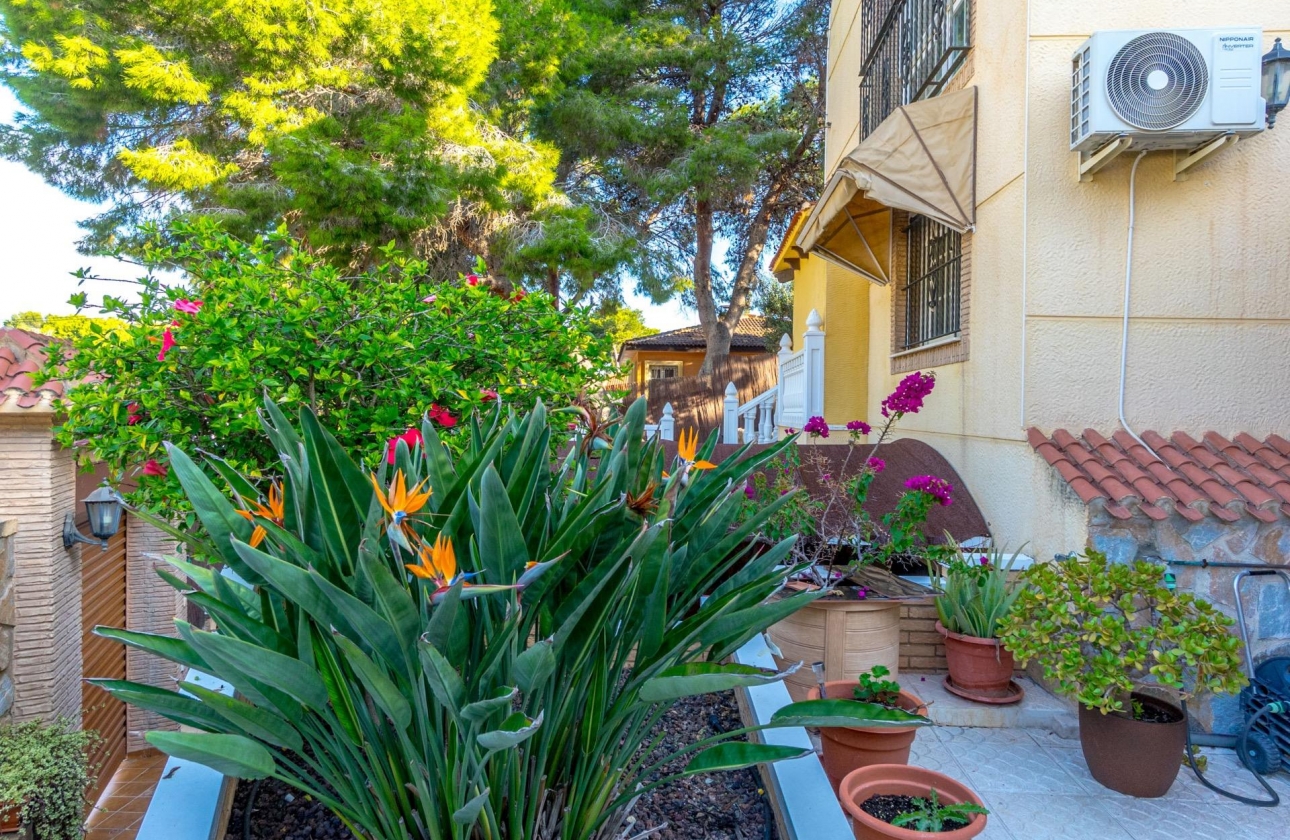 Wiederverkauf - Villa - Torrevieja - Los balcones