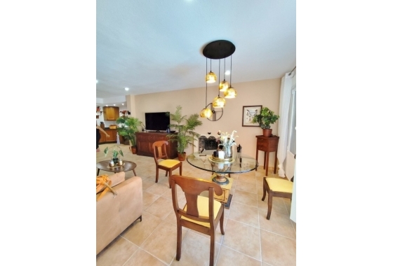 Resale - Villa - San Miguel de Salinas