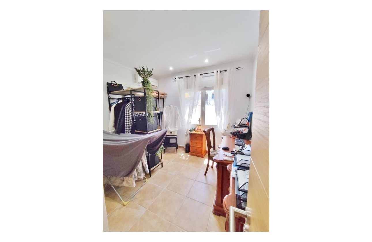 Resale - Villa - San Miguel de Salinas