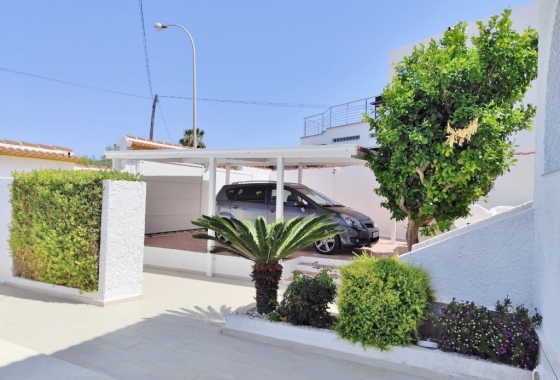 Resale - Villa - San Miguel de Salinas