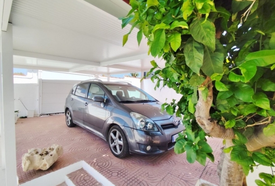 Resale - Villa - San Miguel de Salinas