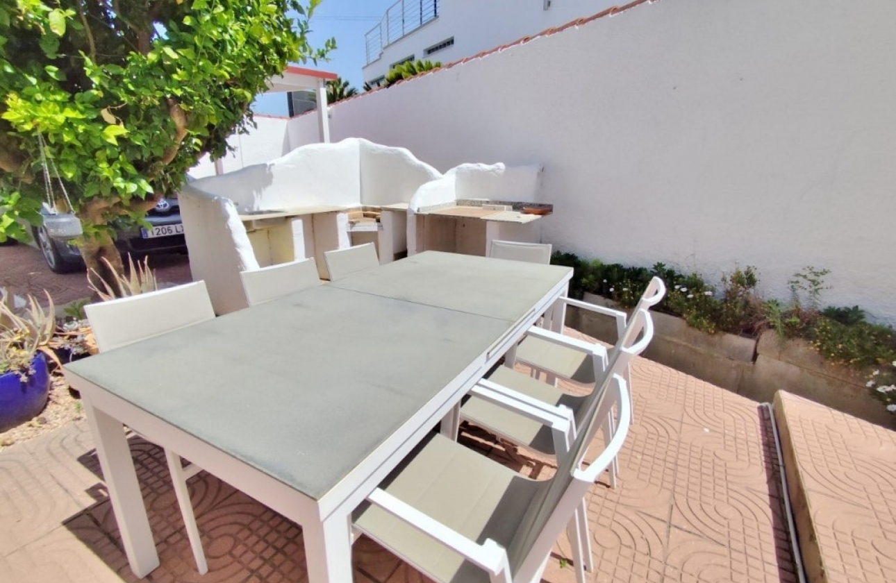 Resale - Villa - San Miguel de Salinas