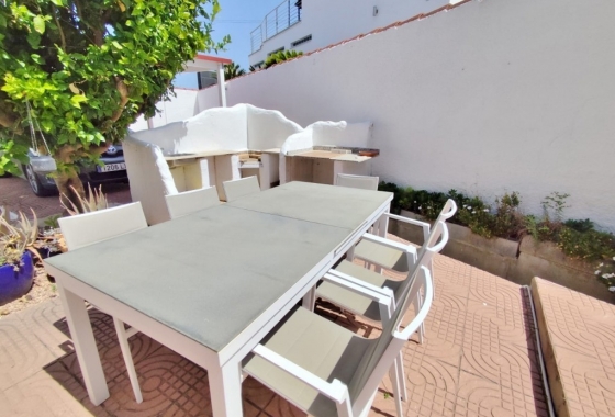 Resale - Villa - San Miguel de Salinas