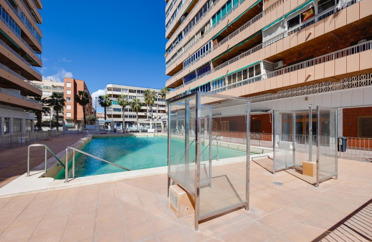 Wiederverkauf - Wohnung - Torrevieja - Playa Acequion