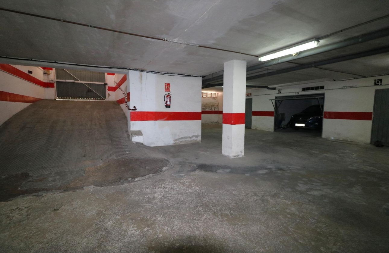 Resale - Garaje - Torrevieja - Playa del Acequión