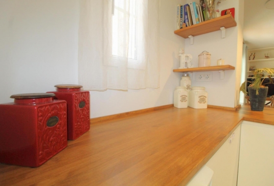 Resale - Apartment - Torrevieja - La Veleta