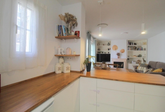 Resale - Apartment - Torrevieja - La Veleta