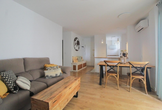 Resale - Apartment - Torrevieja - La Veleta