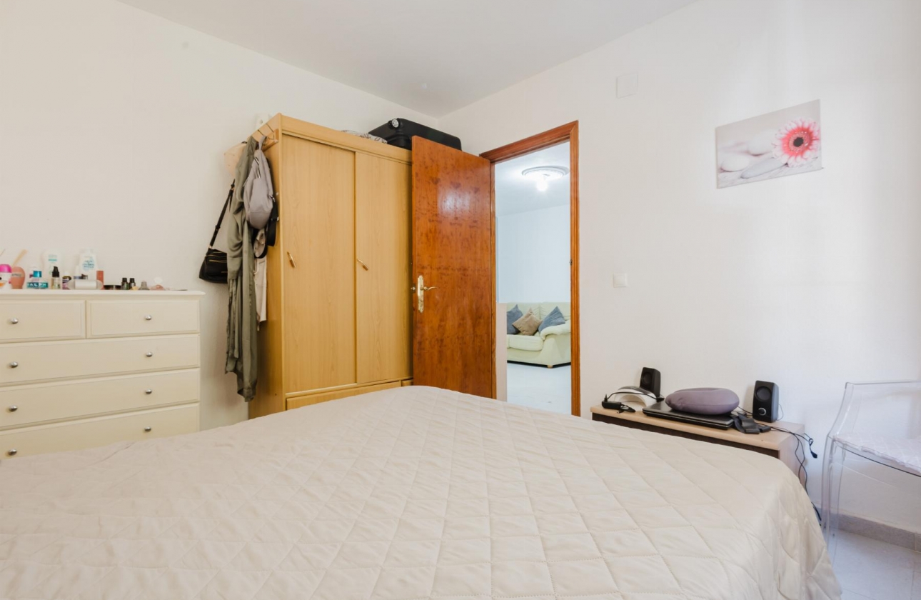 Wiederverkauf - Wohnung - Torrevieja - Playa de La Acequion