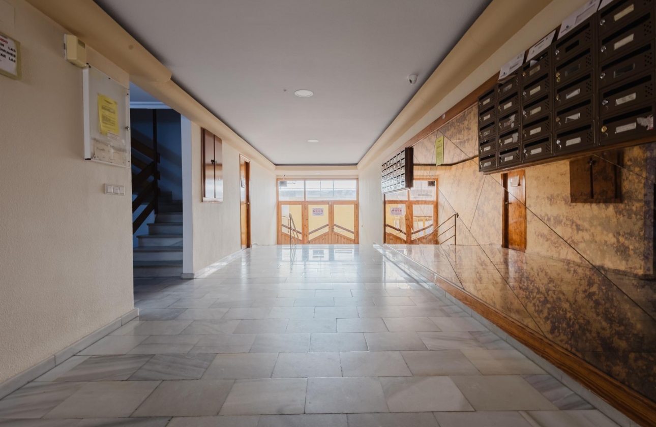 Wiederverkauf - Wohnung - Torrevieja - Playa de La Acequion