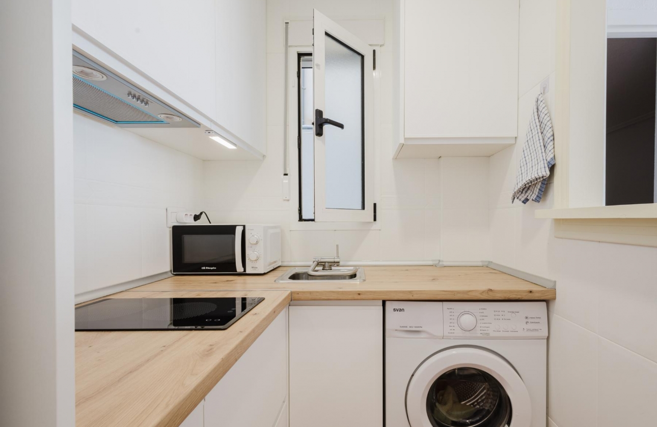 Resale - Apartment - Torrevieja - Centro