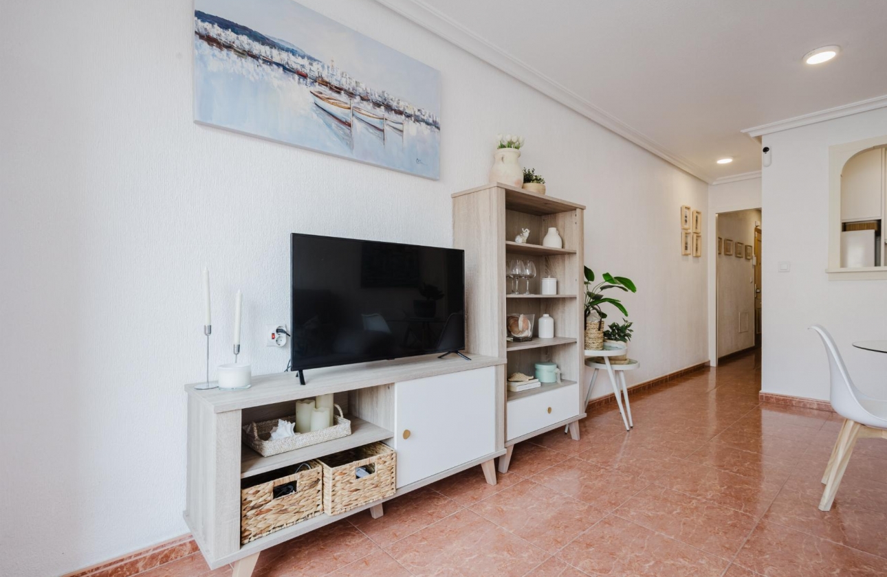 Resale - Apartment - Torrevieja - Centro