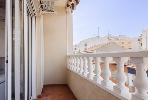 Resale - Apartment - Torrevieja - Centro