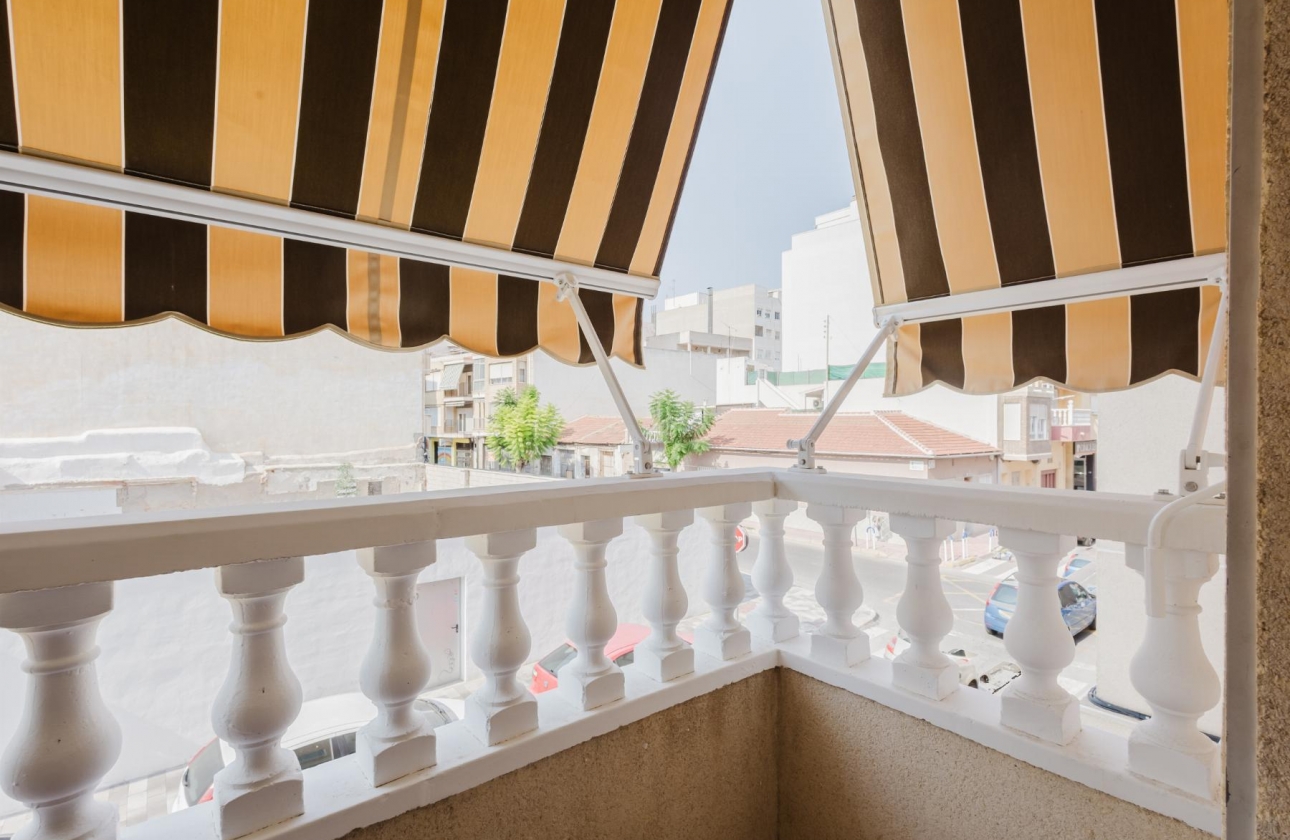 Resale - Apartment - Torrevieja - Centro