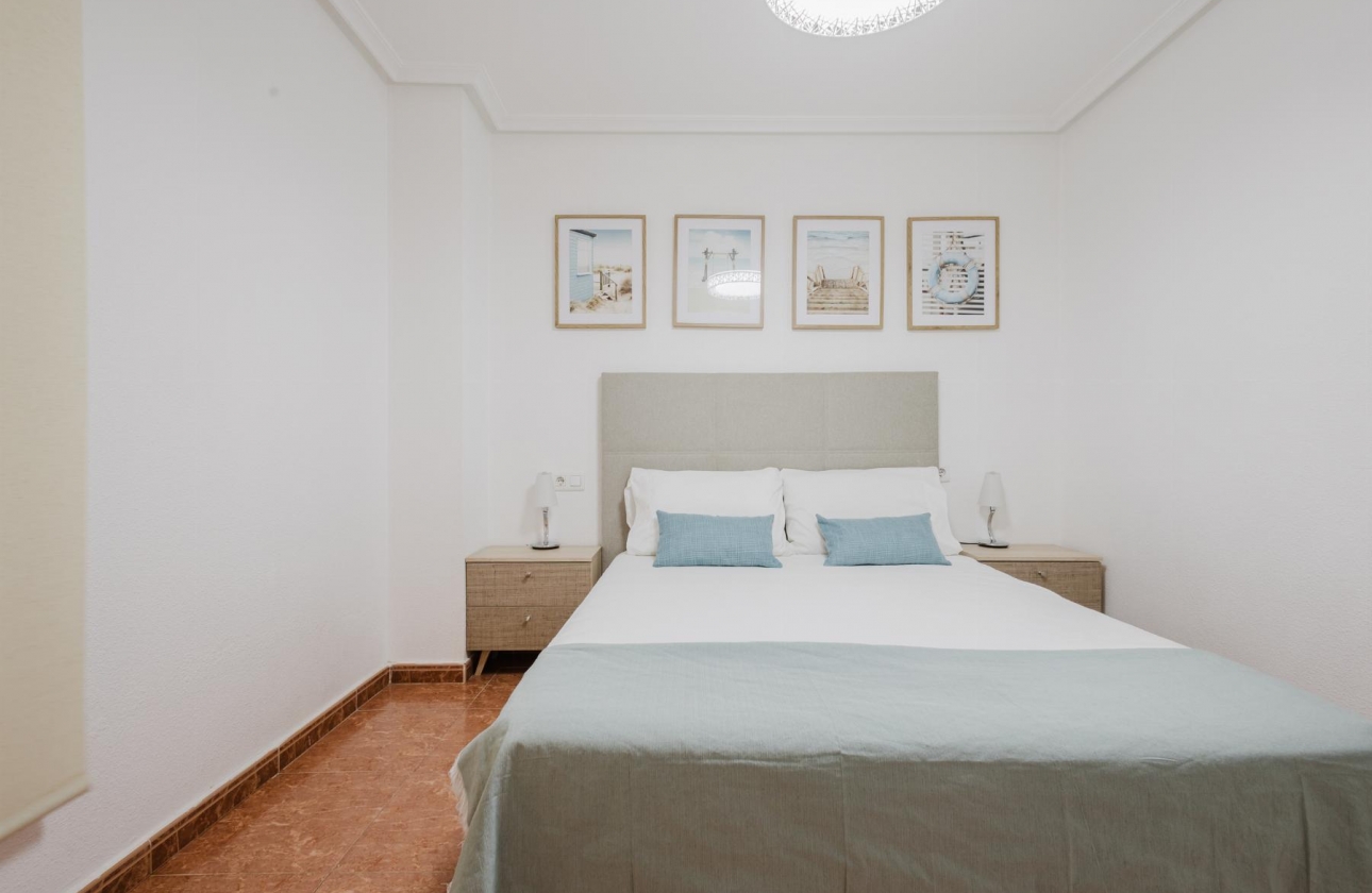 Resale - Apartment - Torrevieja - Centro