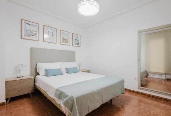 Resale - Apartment - Torrevieja - Centro