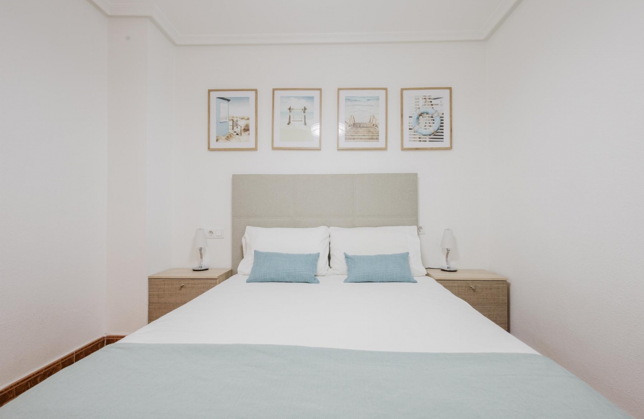 Resale - Apartment - Torrevieja - Centro