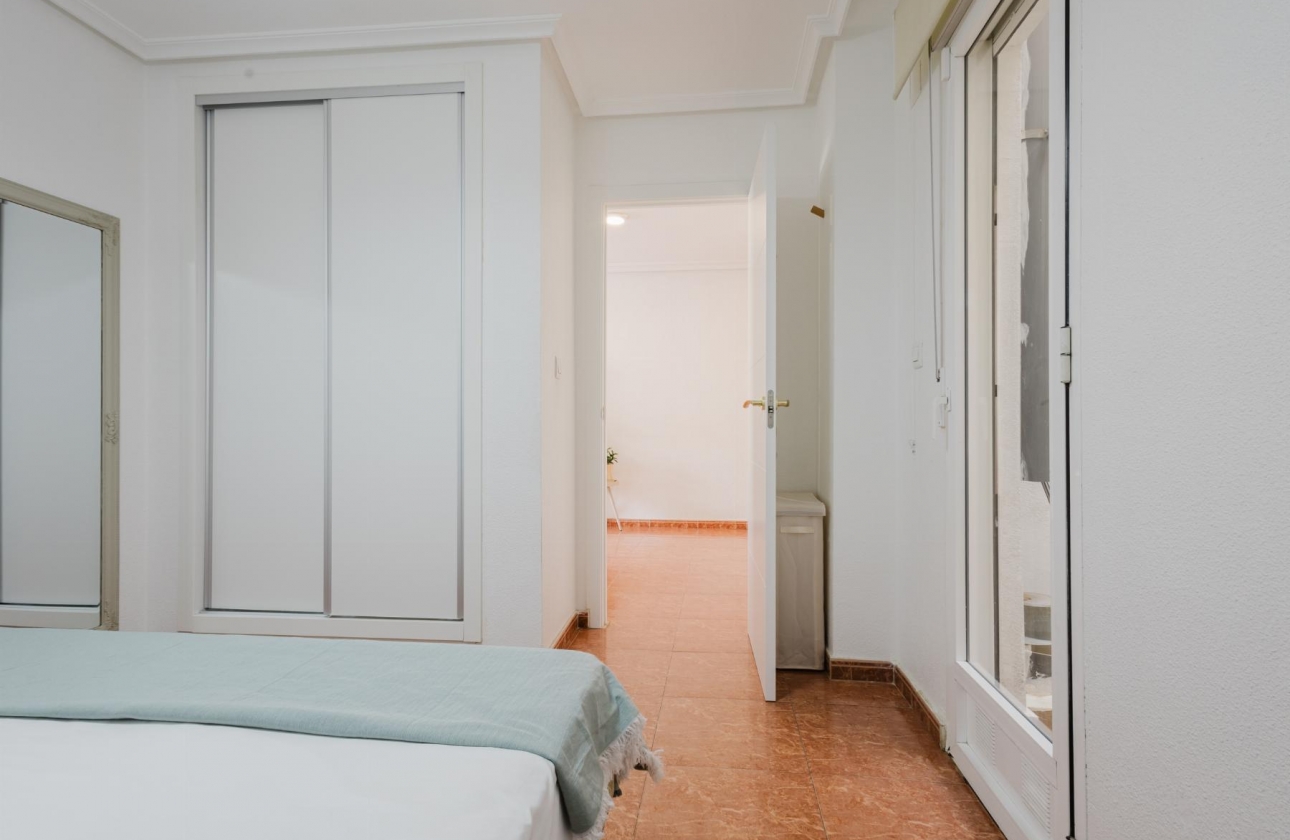 Resale - Apartment - Torrevieja - Centro