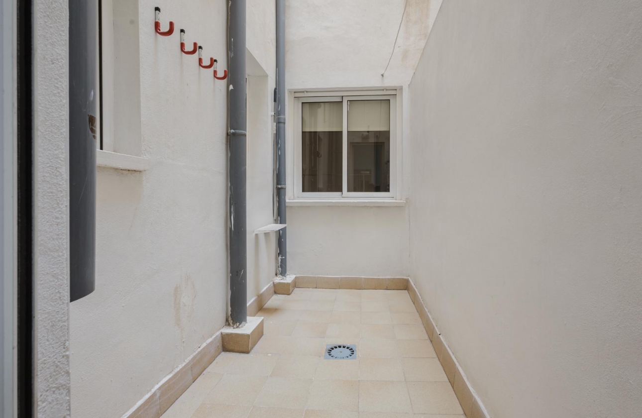 Resale - Apartment - Torrevieja - Centro