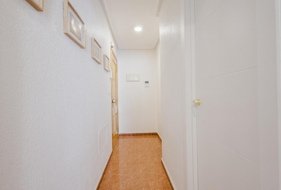 Resale - Apartment - Torrevieja - Centro