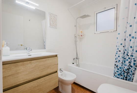 Resale - Apartment - Torrevieja - Centro