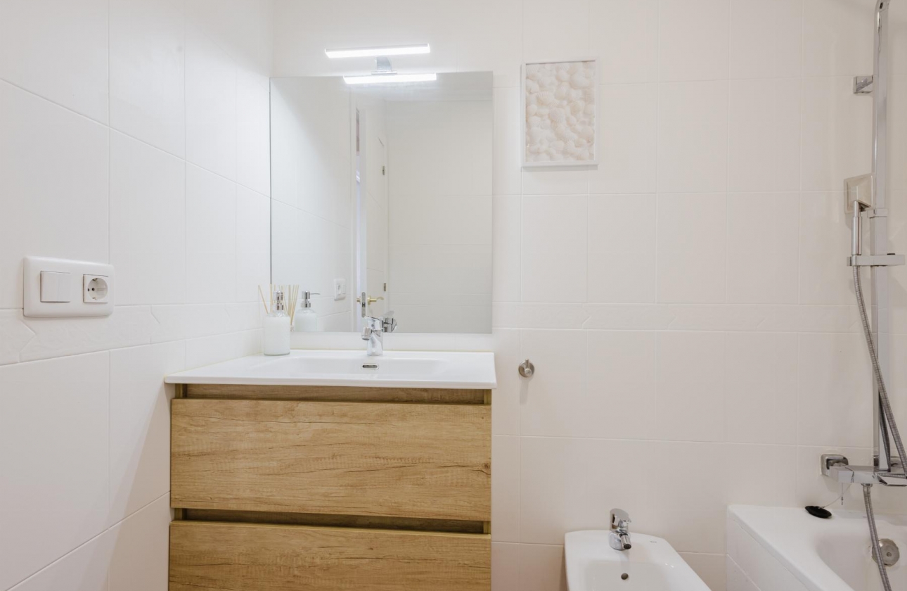 Resale - Apartment - Torrevieja - Centro