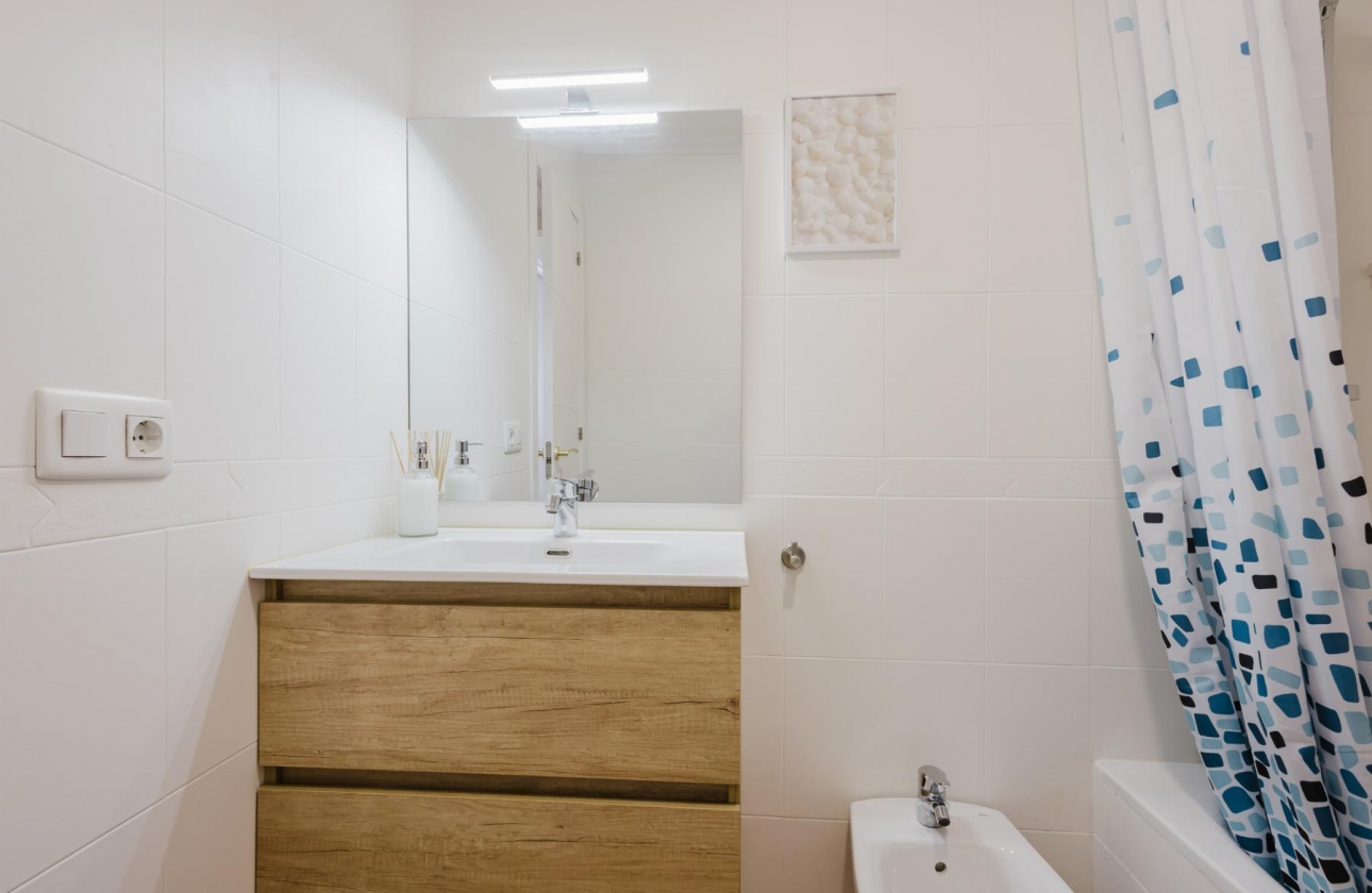 Resale - Apartment - Torrevieja - Centro