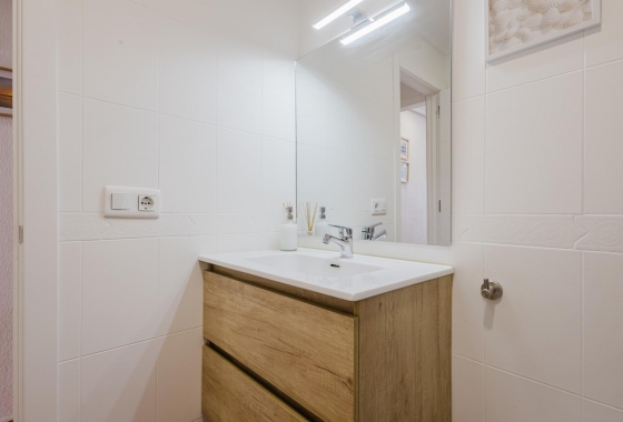 Resale - Apartment - Torrevieja - Centro