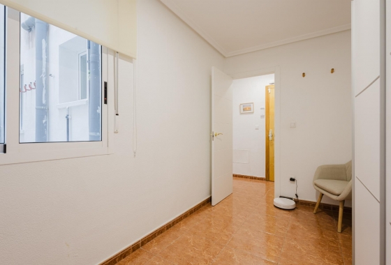Resale - Apartment - Torrevieja - Centro