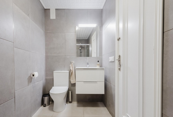 Resale - Apartment - Torrevieja - Playa del Acequión