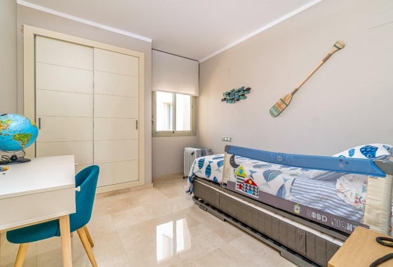 Wiederverkauf - Wohnung - Orihuela Costa - Las Colinas Golf