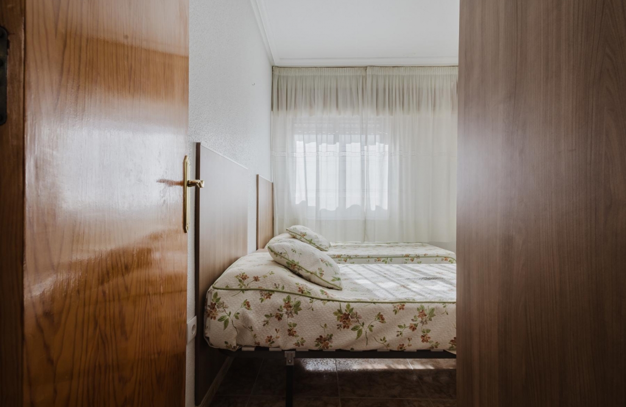 Wiederverkauf - Wohnung - Torrevieja - Playa de los Náufragos