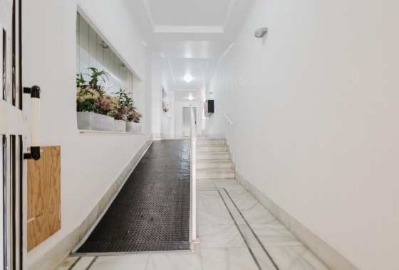 Wiederverkauf - Wohnung - Torrevieja - Playa de los Náufragos