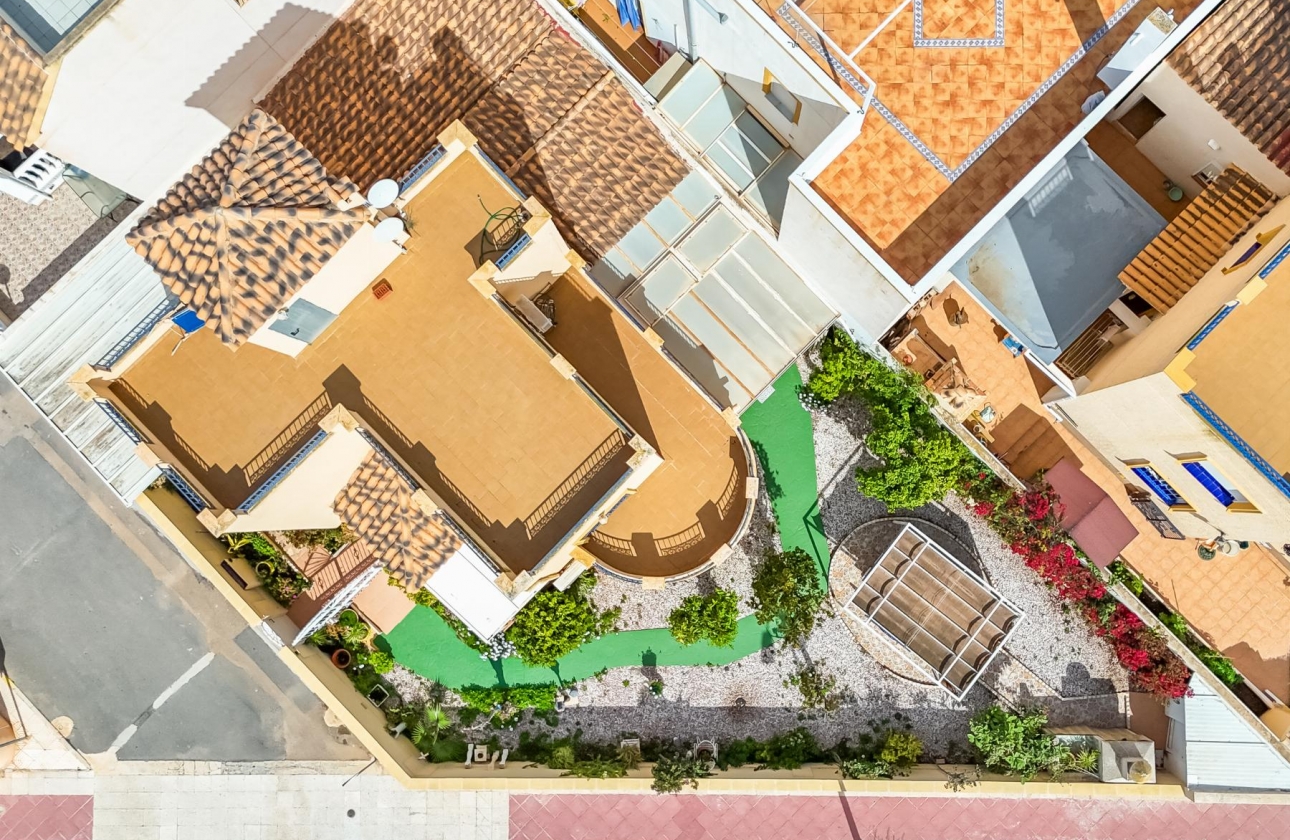 Wiederverkauf - Villa - Orihuela Costa - La Zenia- Orihuela costa