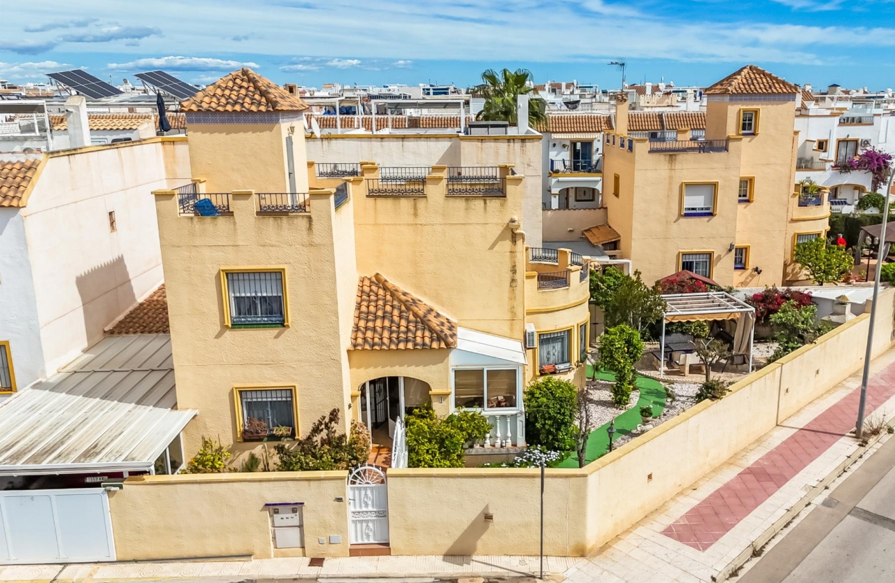 Wiederverkauf - Villa - Orihuela Costa - La Zenia- Orihuela costa