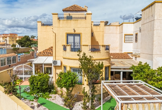 Wiederverkauf - Villa - Orihuela Costa - La Zenia- Orihuela costa