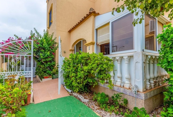 Wiederverkauf - Villa - Orihuela Costa - La Zenia- Orihuela costa