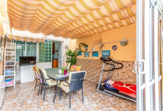 Wiederverkauf - Villa - Orihuela Costa - La Zenia- Orihuela costa