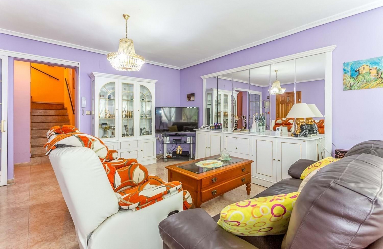 Wiederverkauf - Villa - Orihuela Costa - La Zenia- Orihuela costa