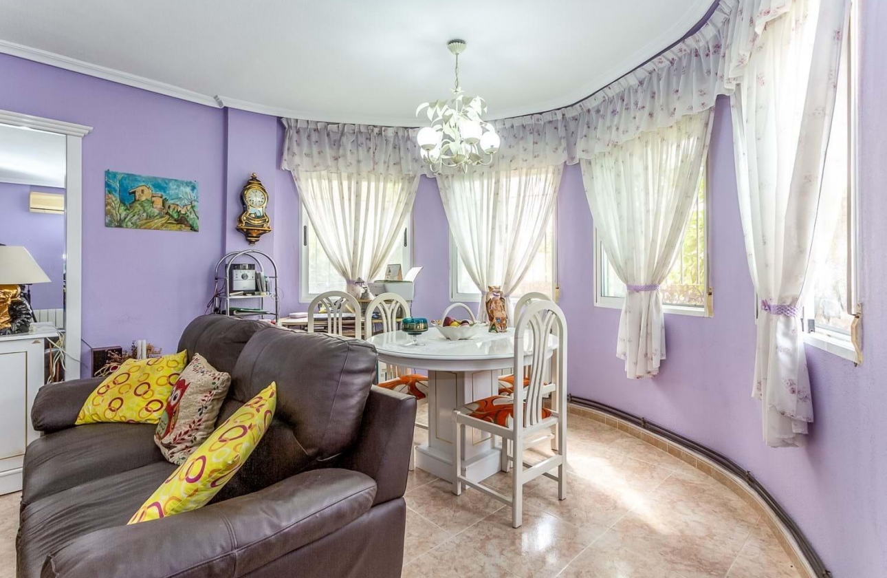 Wiederverkauf - Villa - Orihuela Costa - La Zenia- Orihuela costa