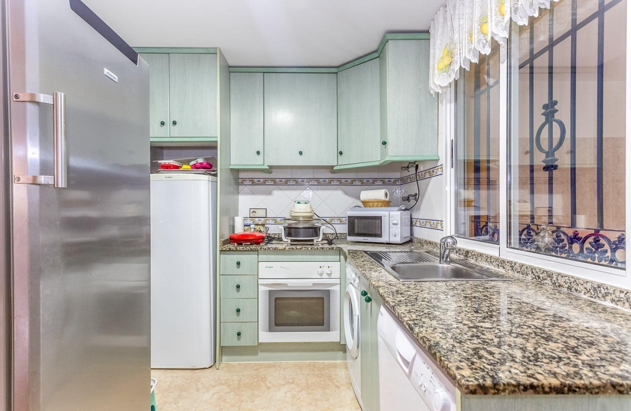 Wiederverkauf - Villa - Orihuela Costa - La Zenia- Orihuela costa