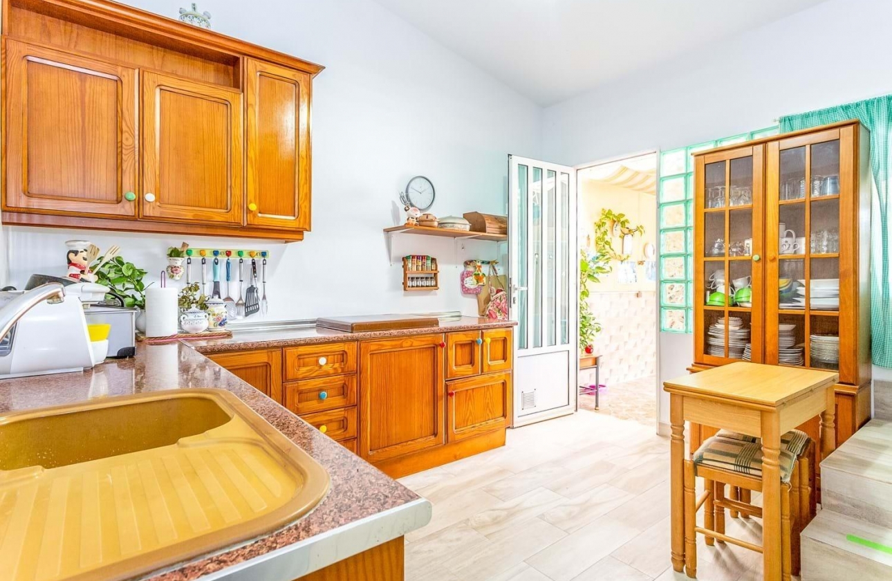 Wiederverkauf - Villa - Orihuela Costa - La Zenia- Orihuela costa